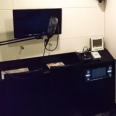 お1人様用のルームとなるので、集中して歌を楽しむことが出来ます。周りを気にせず、難しい曲などに挑戦するには最適なお部屋です。