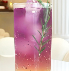 バタフライピージンジャーソーダ