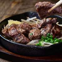 黒牛の旨味を味わう鉄板焼き