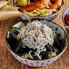 しらすと韓国海苔の茶碗丼