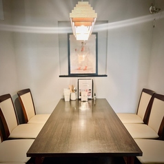 半個室テーブル席