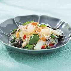 シーフードと春雨のスパイシーサラダ