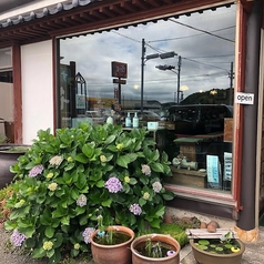 落ち着いて食事ができる 個室でのんびり