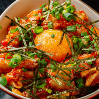 〆はこれで決まり！濃厚卵黄と絡む【禁断の生親子丼】