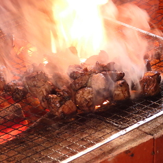親鳥の炭火焼き