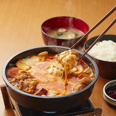 チーズタッカルビの陶板焼き定食