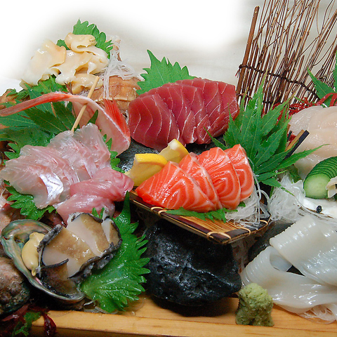 津軽の郷土料理と日本海直送の新鮮な魚料理