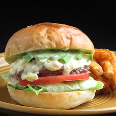 タルタルアボカドバーガー　TARTAR AVOCADO BURGER