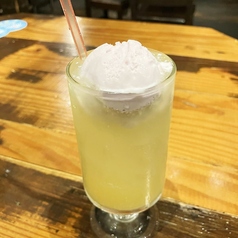 ブルーシールアイスのクリームソーダ