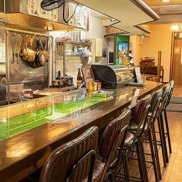 串かつちとせ 小阪店の雰囲気1