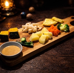 彩り７種温野菜 ～ギルド特製ソース～