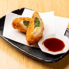 アスパラととろーりチーズの巻きカツ