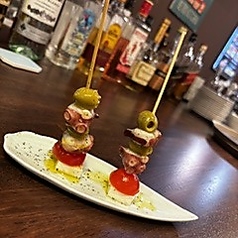 タコとオリーブのピンチョス