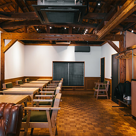 qL_V Cafe & Restrant