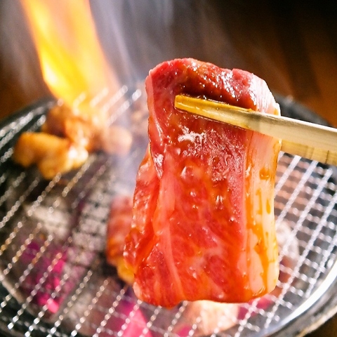元祖!!どこよりも、安くてうまい焼肉食べ放題