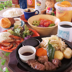 Moana cafe&grill モアナカフェ&グリルの特集写真