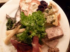 いろいろ前菜のせプレート（2～3人前）