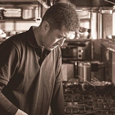 店主厳選の黒毛和牛を手切りでご提供！極上の焼肉をお楽しみ頂けます。