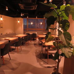 貸切にも対応していますので、大人数でのお集まりの際にもぜひご活用ください!日常から離れた心地よい雰囲気の中で、当店自慢の料理とともに、思い出に残る特別なひとときを過ごしませんか?