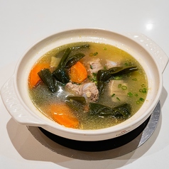 スペアリブの昆布スープ