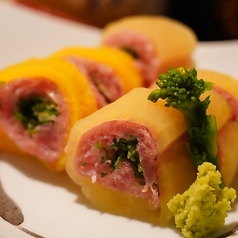 ネギトロたくあん巻き