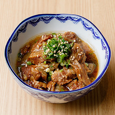 牛骨スープで炊く 馬すじ味噌煮込み