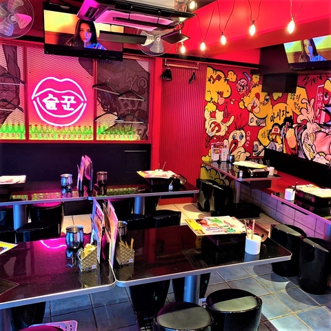 ◆韓国で大人気の鶏をまるまる一羽使用した韓国鍋「タッカンマリ」が楽しめます♪◆