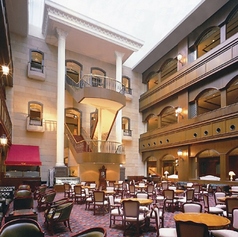 約60席ございますので、少人数から大人数まで、さまざまなニーズにおこたえすることができます。