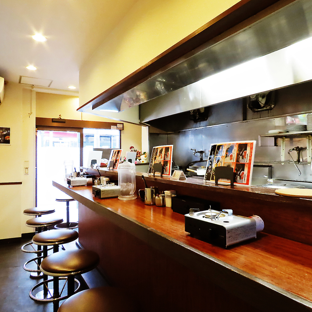 カウンター席はお１人様から気楽にご来店ください～