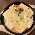 料理メニュー写真&nbsp;明太チーズの鉄板豆腐焼き