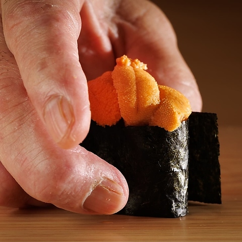 【完全個室有り】この道40年の大将が本物を追求し続ける江戸前鮨で心に残る食体験を。