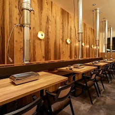 焼肉 安萬 三井アウトレットパーク岡崎店の雰囲気1