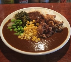 一皿盛り放題！グルテンフリーのカレービュッフェ♪