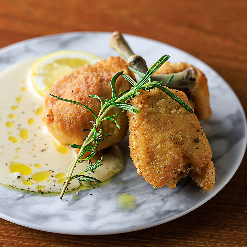 クセになる味！スパイシー手羽中