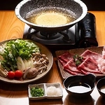 女性に嬉しい♪新鮮野菜を使用した罪悪感なしのヘルシーしゃぶしゃぶは女子会等にもおすすめです。