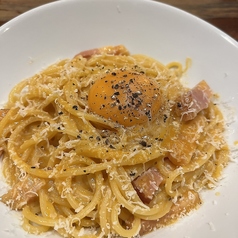 アメリケーヌソースのパスタ　カルボナーラ風