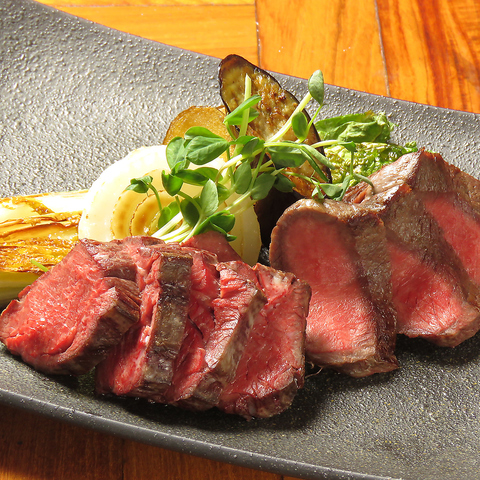 ワンランク上の大人ディナーを。黒毛和牛と厳選ワインで自分や仲間にご褒美を！