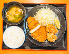 とんかつとから揚げ定食