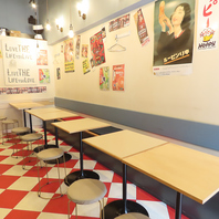 カウンターからテーブルまで◎多様な席でどんなシーンも