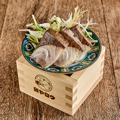 炙りぶり(升刺し)