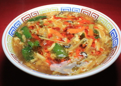 酸辣湯麺／辛口醤油麺