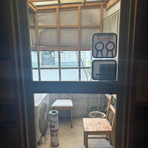 席は全て禁煙ですが、喫煙所もございます。