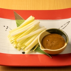 黄ニラのお刺身～蕎麦味噌マヨネーズ