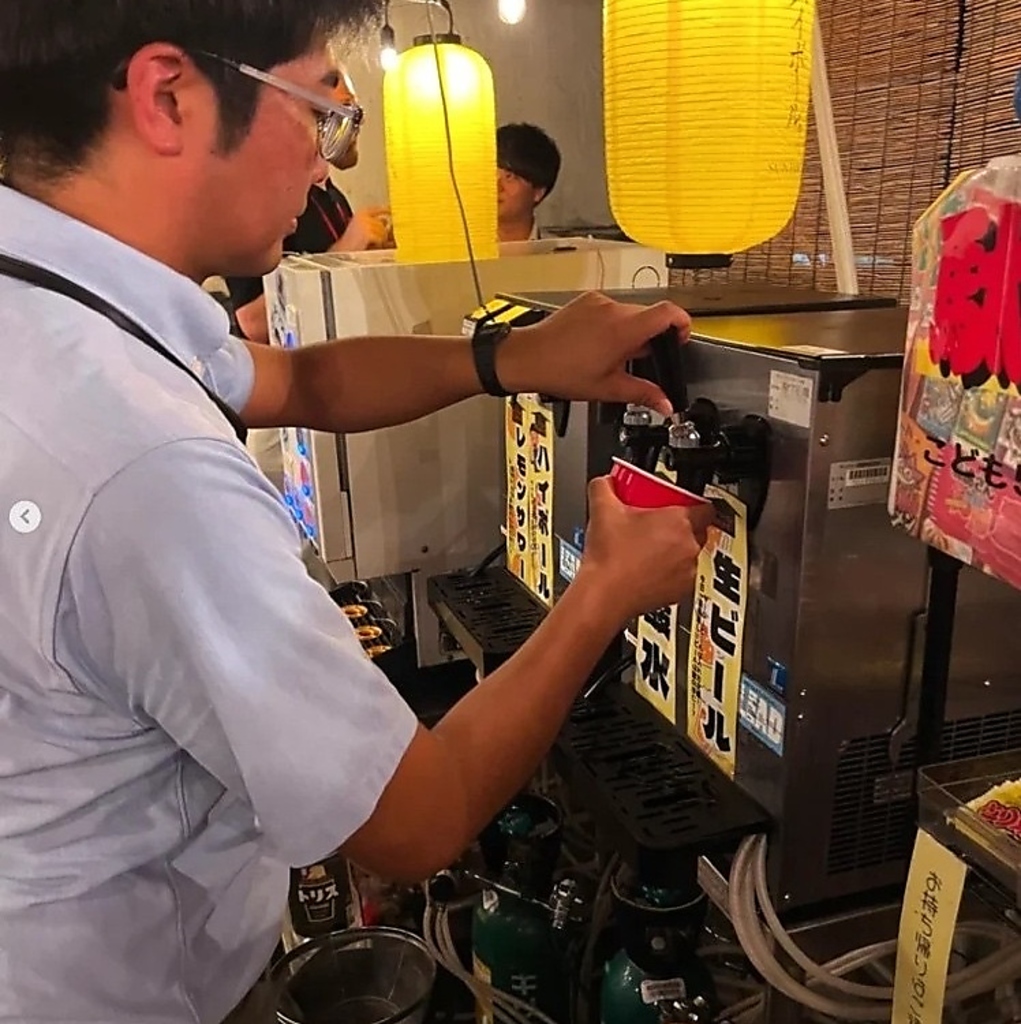 ビール好き必見!注ぎたてならではのクリーミーな泡と爽快な飲みごたえ。心地よい喉越しが楽しめます
