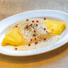 ポルチーニクリームのふわふわオムレツ