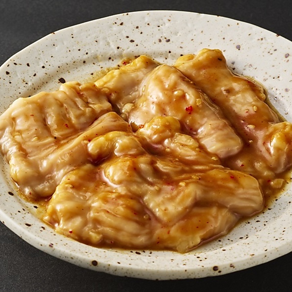 焼きレバーやシマチョウなどホルモンメニューも豊富！鮮度にこだわる当店の味をぜひご堪能ください◎