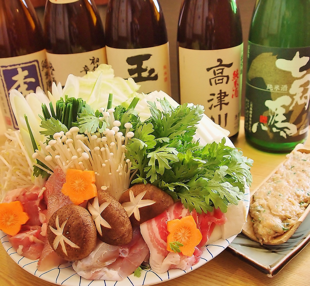 ちゃんこ鍋とカニ鍋をご用意。