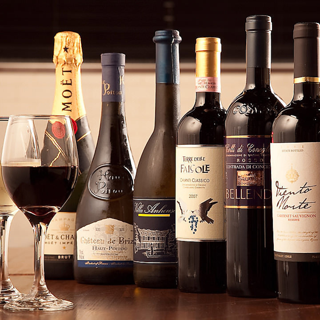 ワイン赤・白10種類が飲み放題になる、選べる飲み放題特別コースがおすすめ♪￥6600