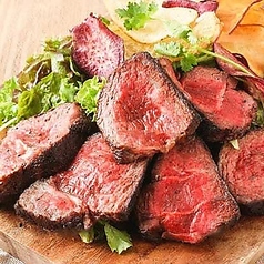牛の炭火焼ステーキ