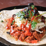 お肉料理やパスタ、おつまみにぴったりなフライや女性のお客様にも嬉しいサラダなどメニューは豊富！